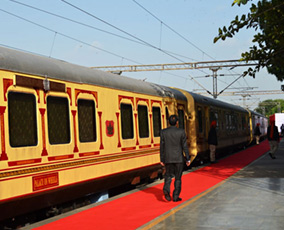 Palace on Wheels